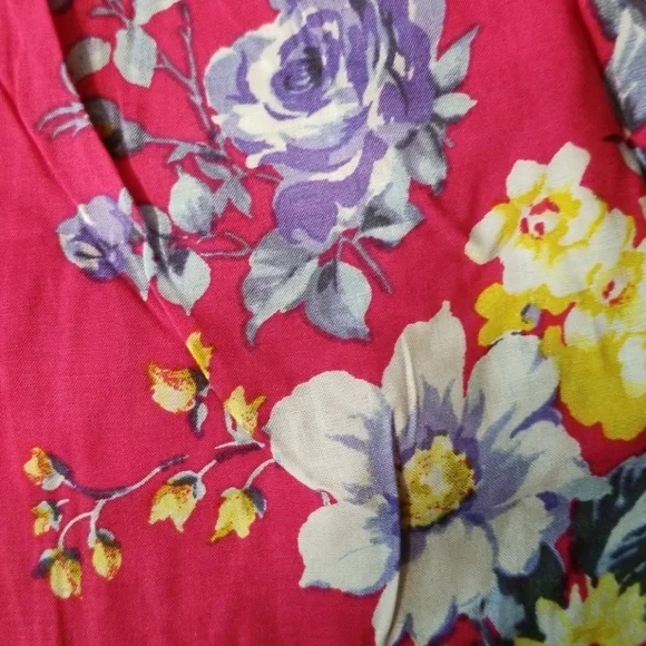 Torrid gorgeous Floral 1x tank NWT Size 1 - Picture 4 of 5